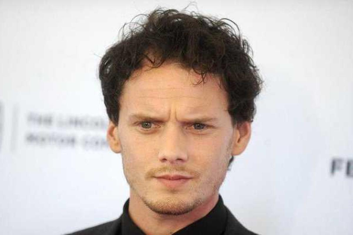 Появились первые фото с места гибели актера Антона Ельчина