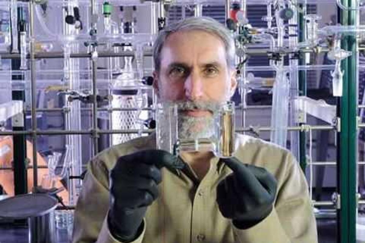 Ученые США вывели бактерию, превращающую воздух в спирт