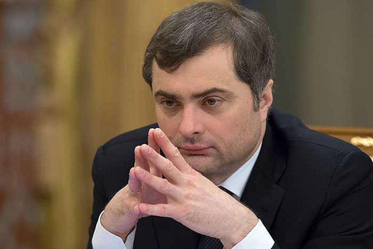Сурков и Медведчук борются за влияние на Путина, — политолог