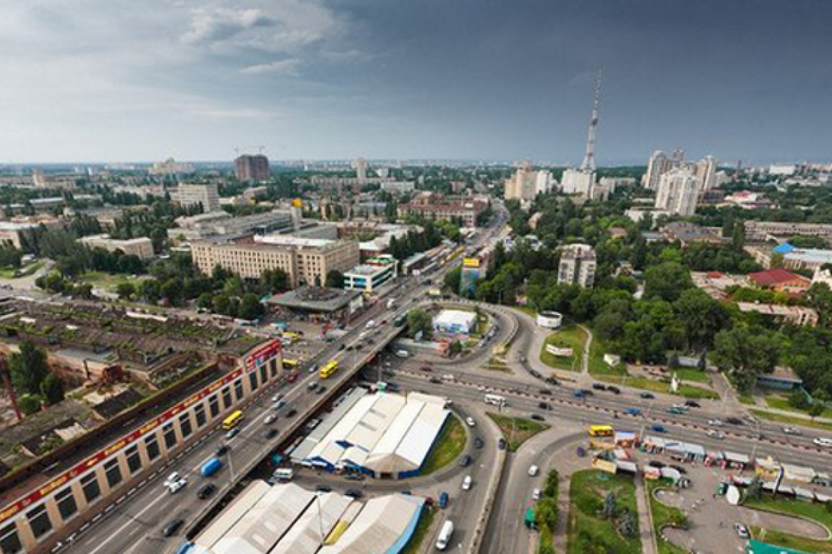 Киевляне остались без горячей воды из-за порыва труб