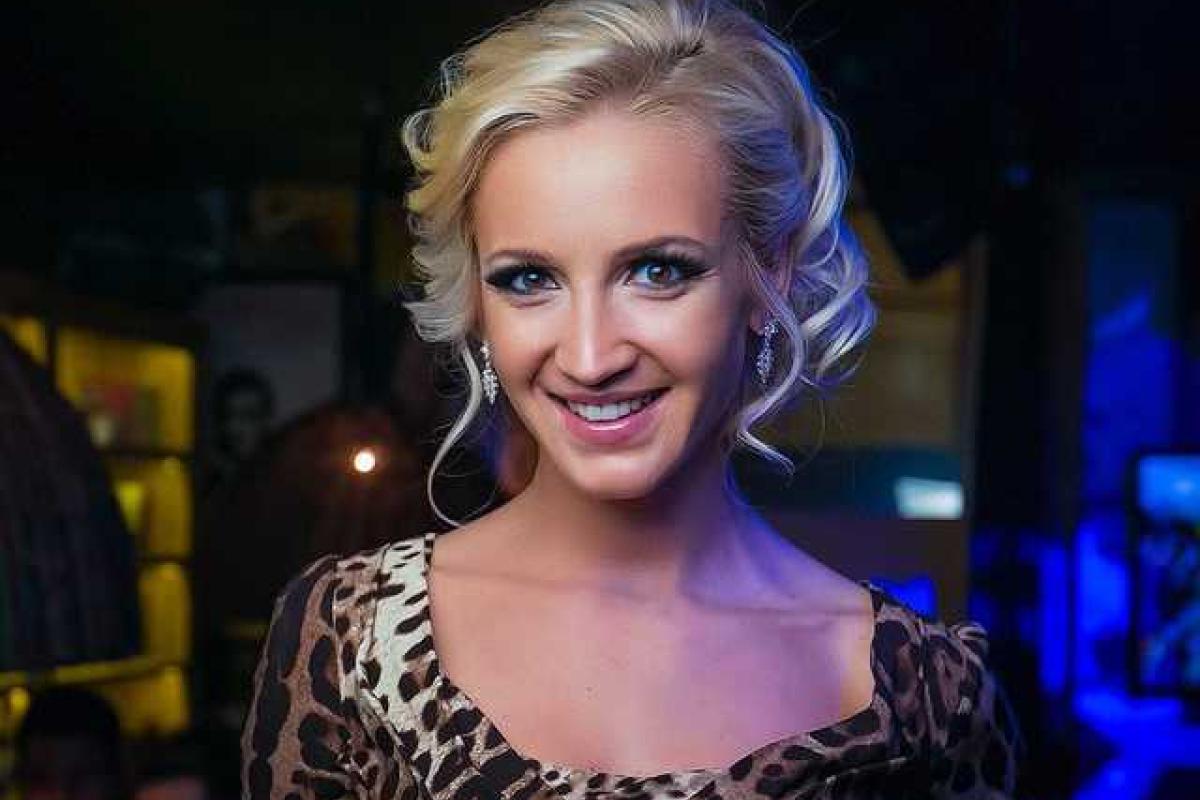 Пользователи Сети высмеяли фото Ольги Бузовой с Тимати и Егором Кридом