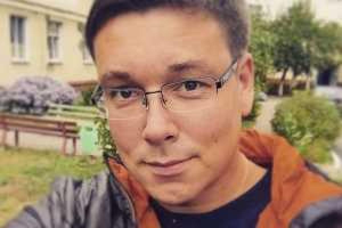 Звезда шоу "Дом-2" показал публике свою новую избранницу