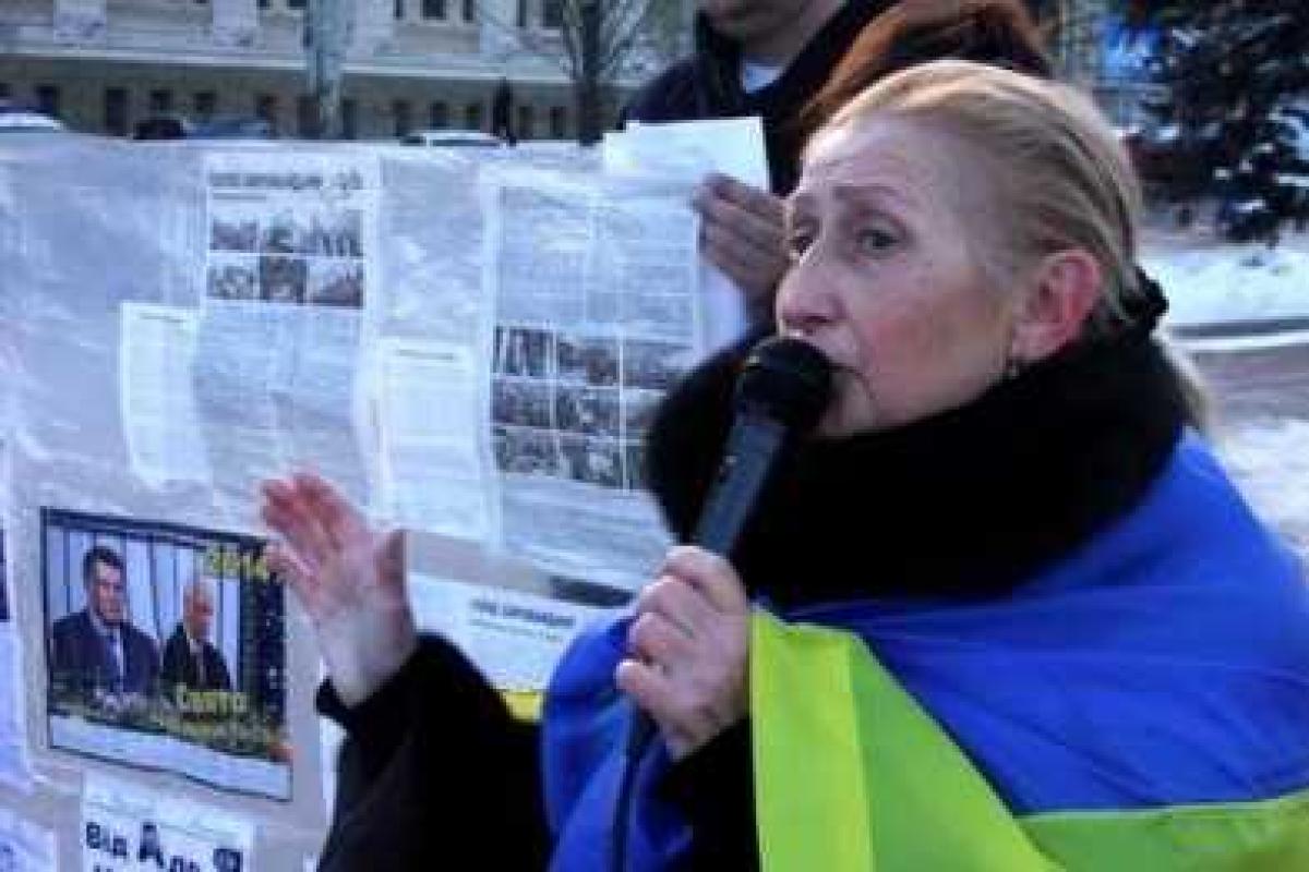 Журналистка рассказала историю спасения украинской патриотки из застенков "ДНР" Журналистка рассказала историю спасения украинской патриотки из застенков "ДНР"