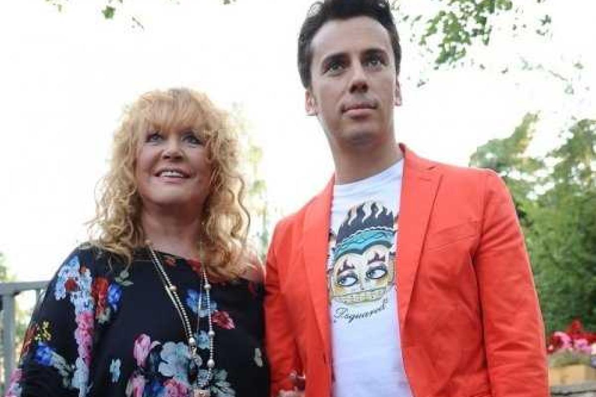 Алла Пугачева и Максим Галкин отдыхают в Юрмале со своими детьми Алла Пугачева и Максим Галкин отдыхают в Юрмале со своими детьми