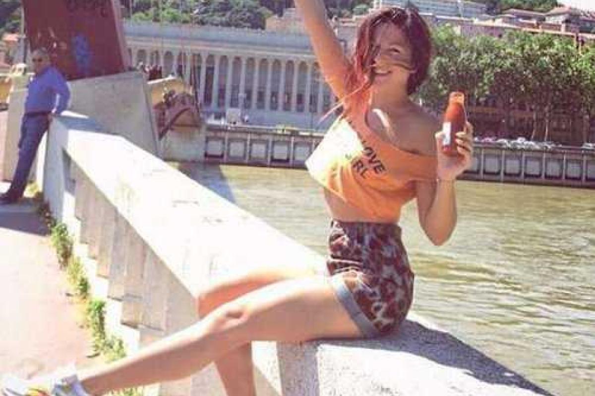 Певица Нюша порадовала поклонников позитивным летним фото Певица Нюша порадовала поклонников позитивным летним фото