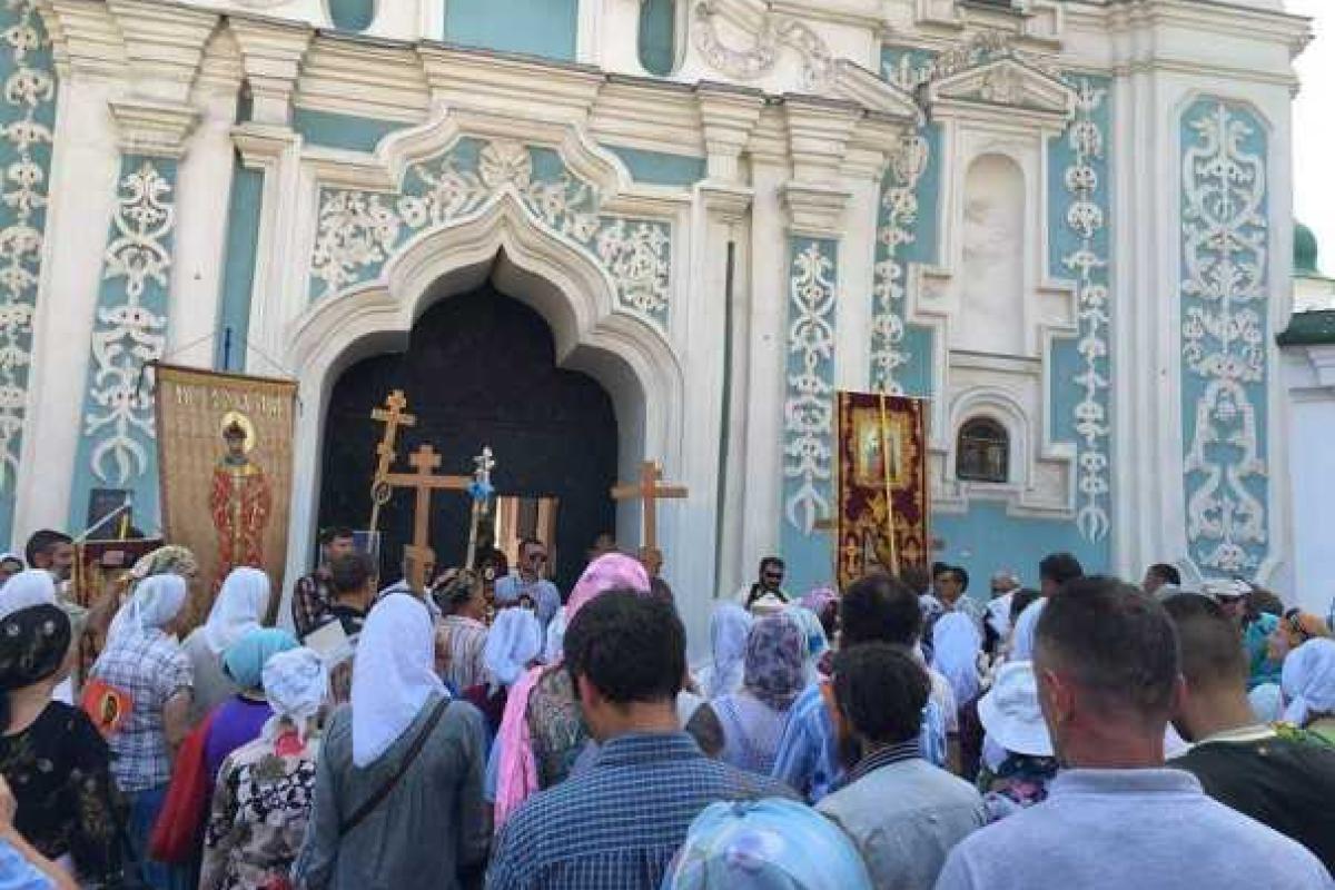 У Авакова обещают воздействовать на провокаторов из «крестного хода» «непопулярными методами»