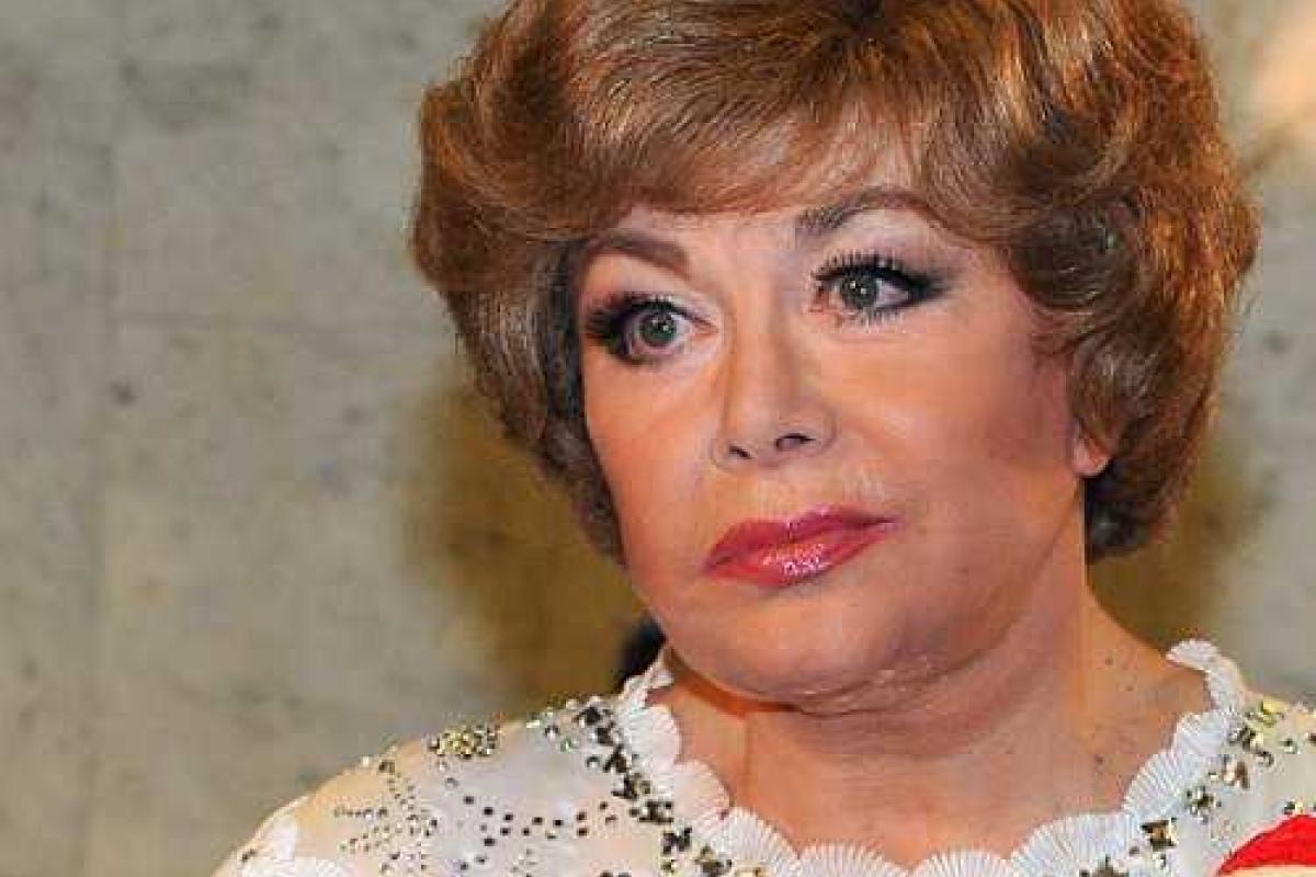 У 78-летней Эдиты Пьехи отказали ноги