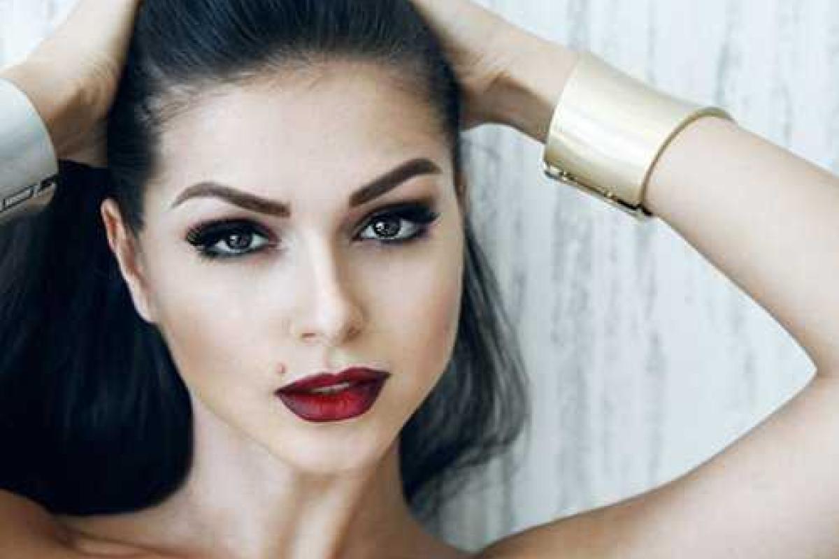 Певица Нюша показала откровенные снимки Певица Нюша показала откровенные снимки