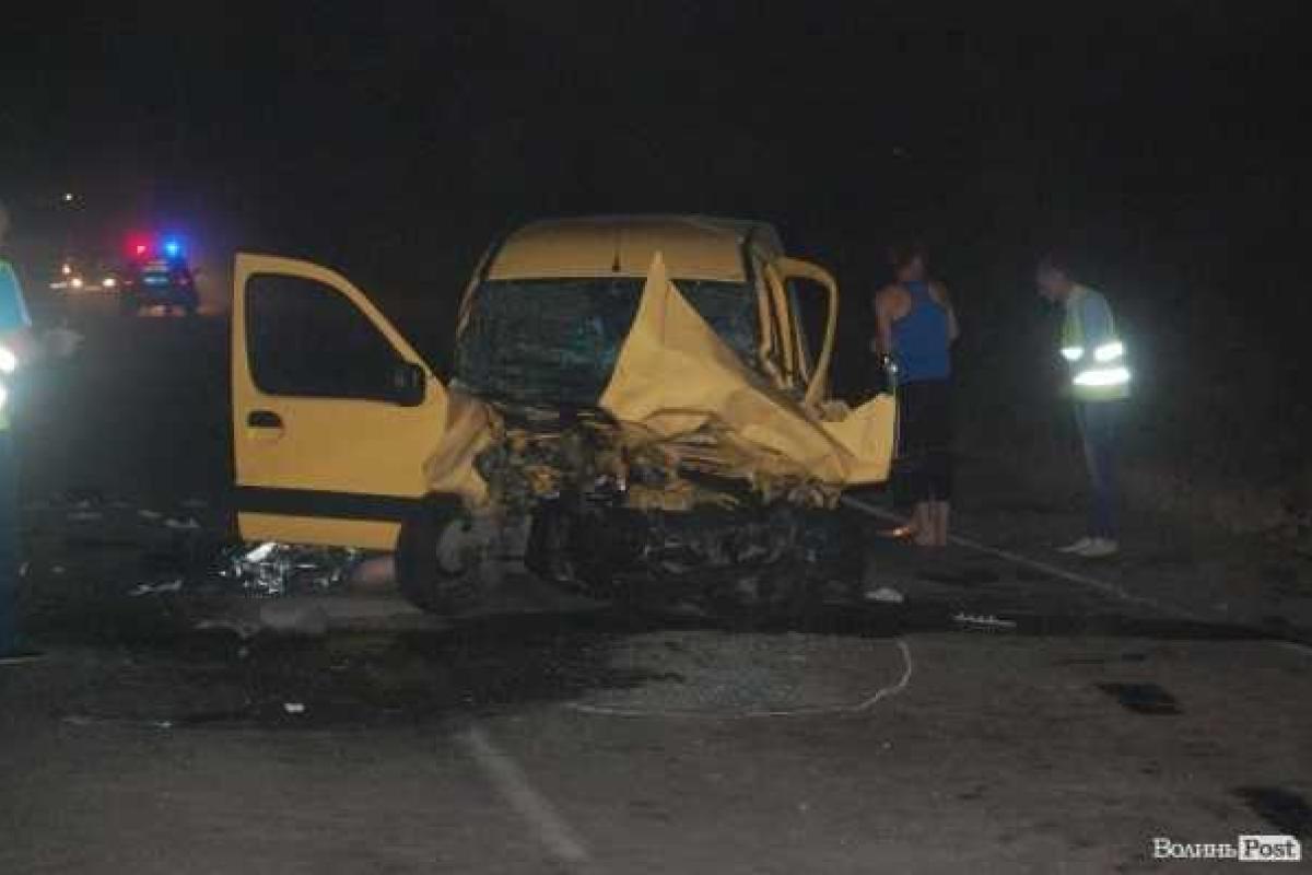В ДТП на Волыни погибло 4 человека В ДТП на Волыни погибло 4 человека