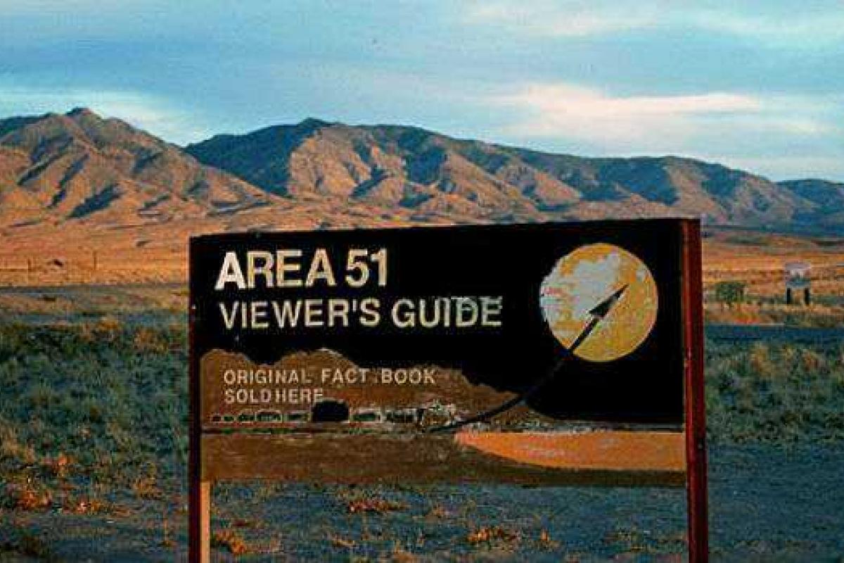 В NASA рассказали всю правду о пришельцах из «Зоны 51» В NASA рассказали всю правду о пришельцах из «Зоны 51»