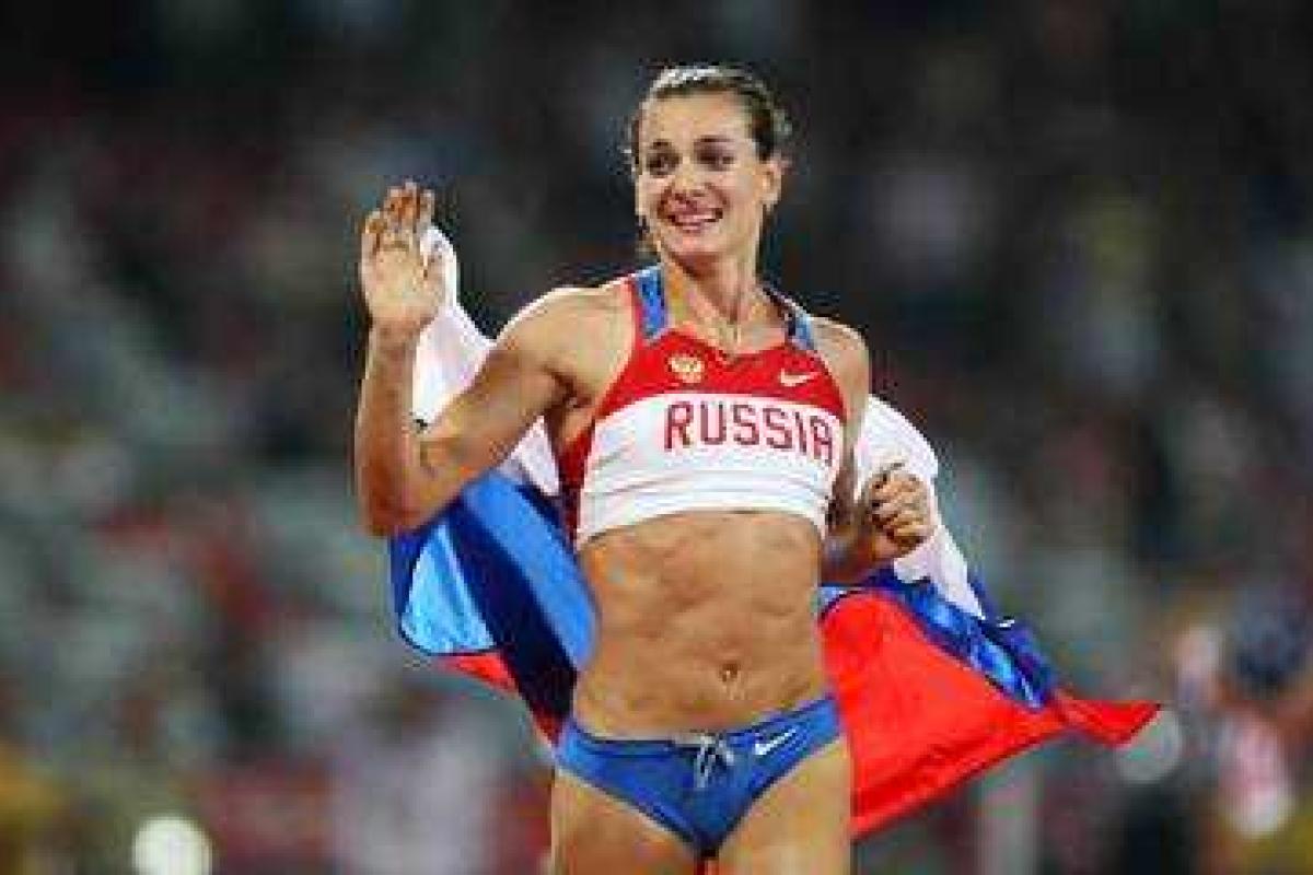 Елена Исинбаева откровенно рассказала, почему заплакала на встрече с Путиным Елена Исинбаева откровенно рассказала, почему заплакала на встрече с Путиным