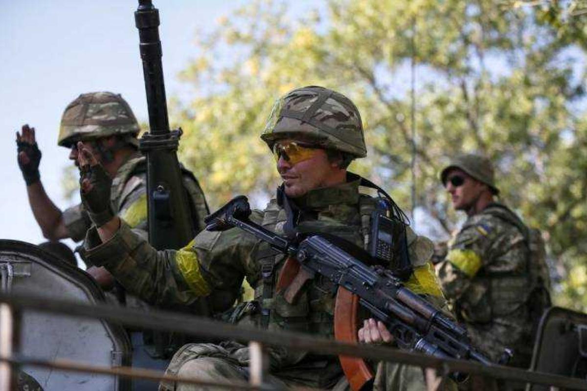 В Сети набирает популярность героическое видео о бойцах АТО В Сети набирает популярность героическое видео о бойцах АТО