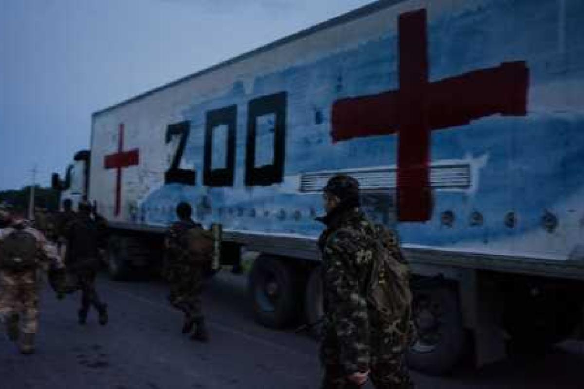 Чтобы стать героями российских СМИ, боевики предлагают украинским военным забрать 200-тых Чтобы стать героями российских СМИ, боевики предлагают украинским военным забрать 200-тых