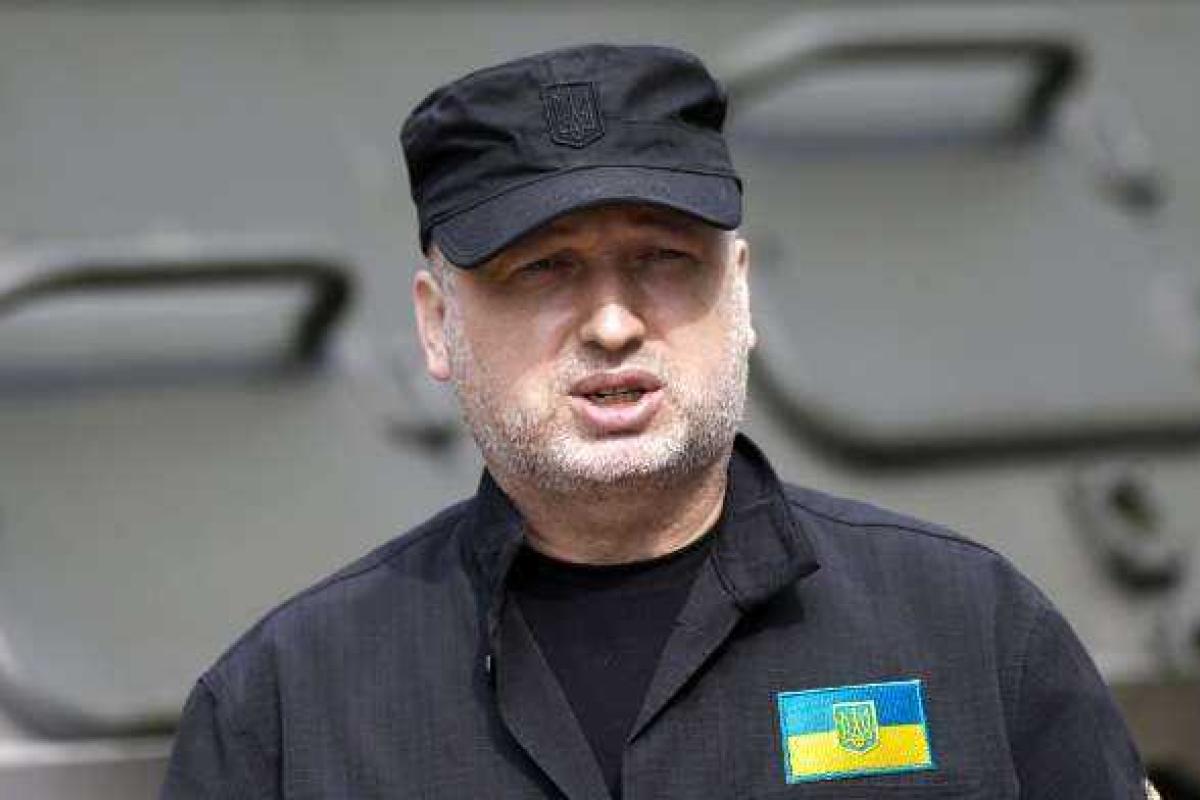 Александр Турчинов экстренно прибыл на Донбасс Александр Турчинов экстренно прибыл на Донбасс