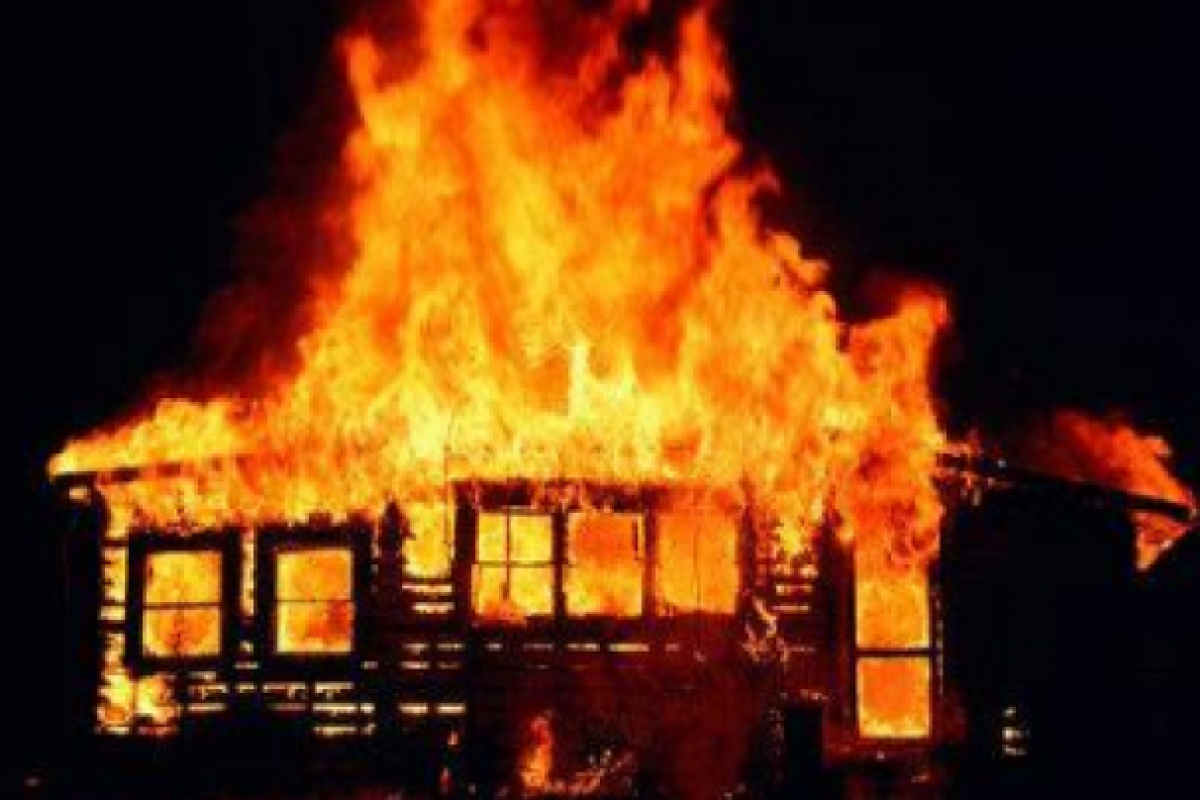 На Мадагаскаре в страшном пожаре заживо сгорели почти 40 родственников