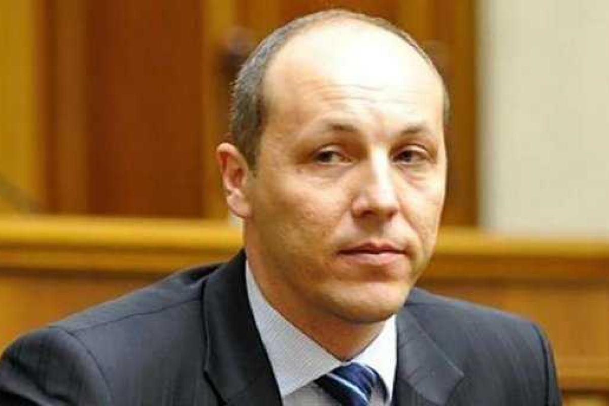 Парубий анонсировал формирование нового состава ЦИК Парубий анонсировал формирование нового состава ЦИК