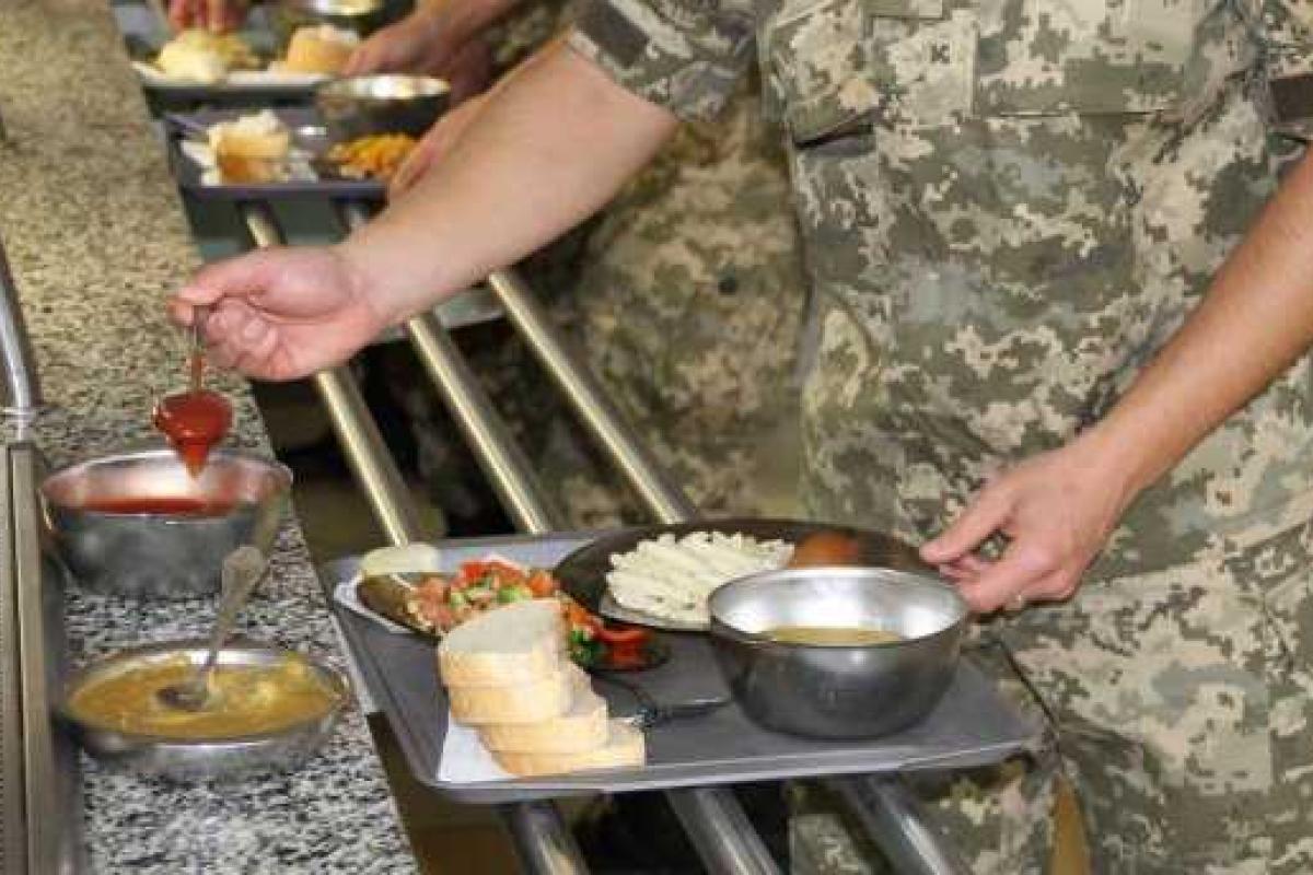 В ВСУ рассказали, кто сидит на потоках в оборонном ведомстве и причастен к скандалу с питанием военных