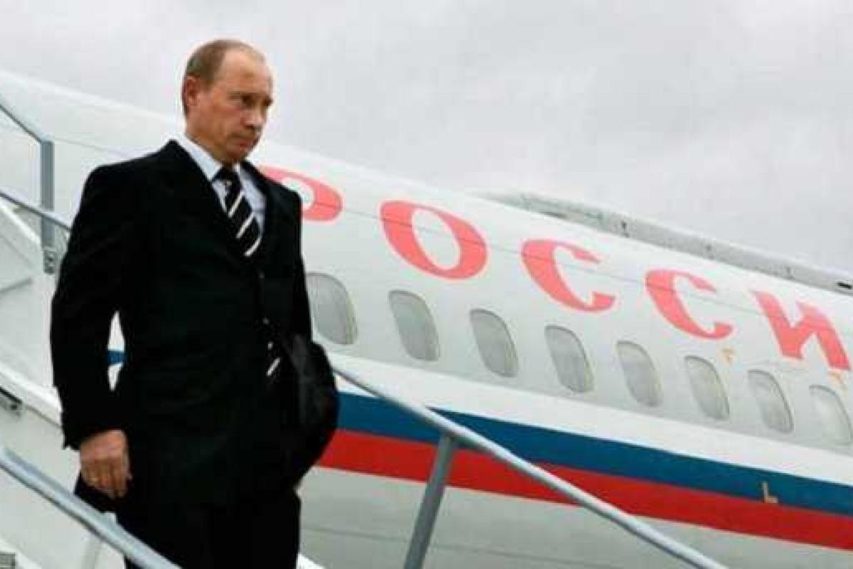 В Крыму приземлились самолеты Путина и Шойгу