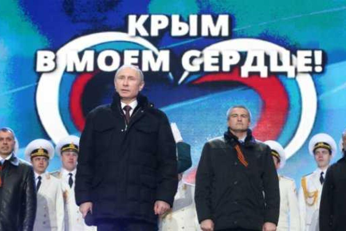 Крым теперь поставлен на одну доску с приходящими в упадок Донецком и Луганском, – Березовец Крым теперь поставлен на одну доску с приходящими в упадок Донецком и Луганском, – Березовец