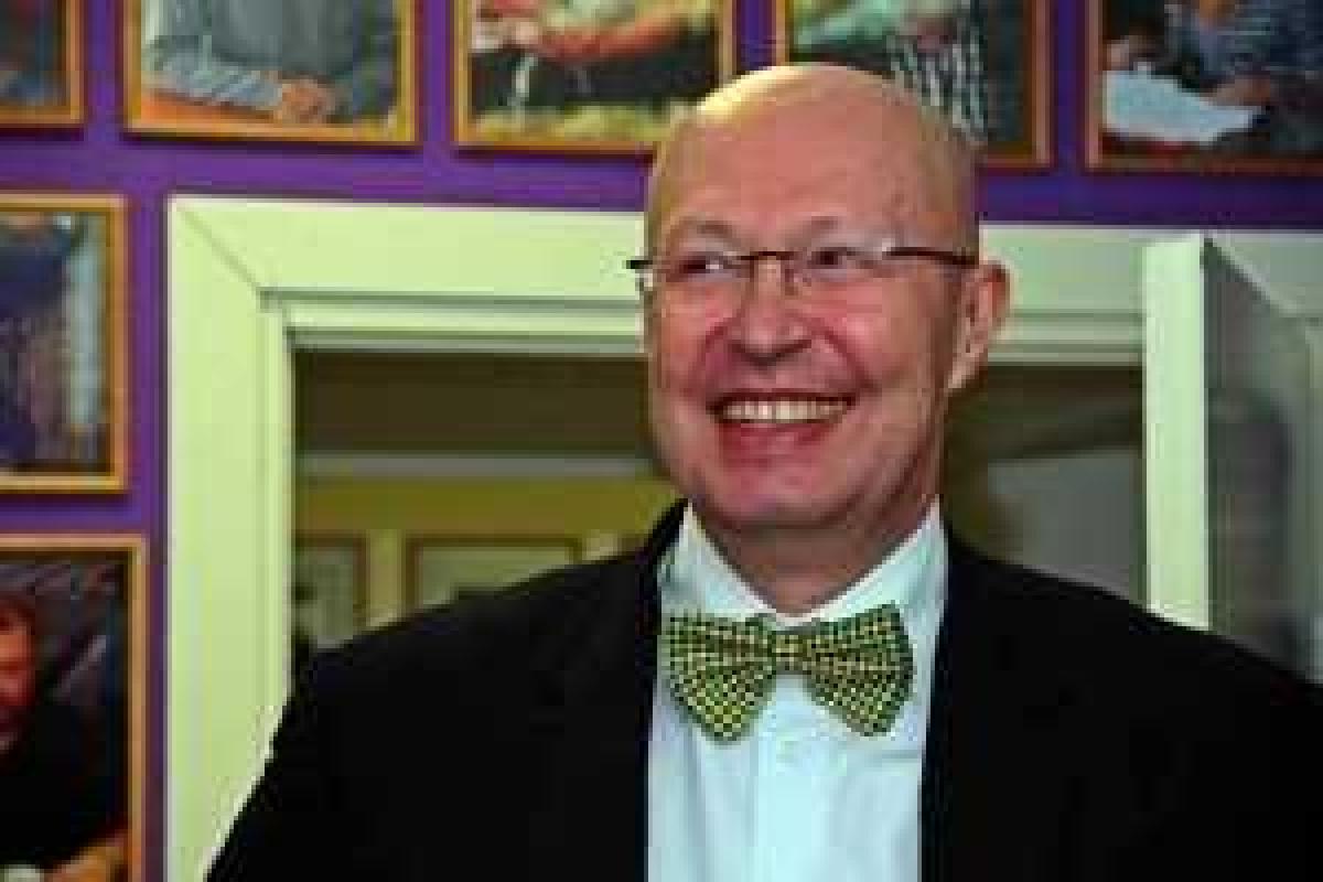 Украина должна на время отказаться от возвращения Донбасса военным путем - эксперт Украина должна на время отказаться от возвращения Донбасса военным путем - эксперт