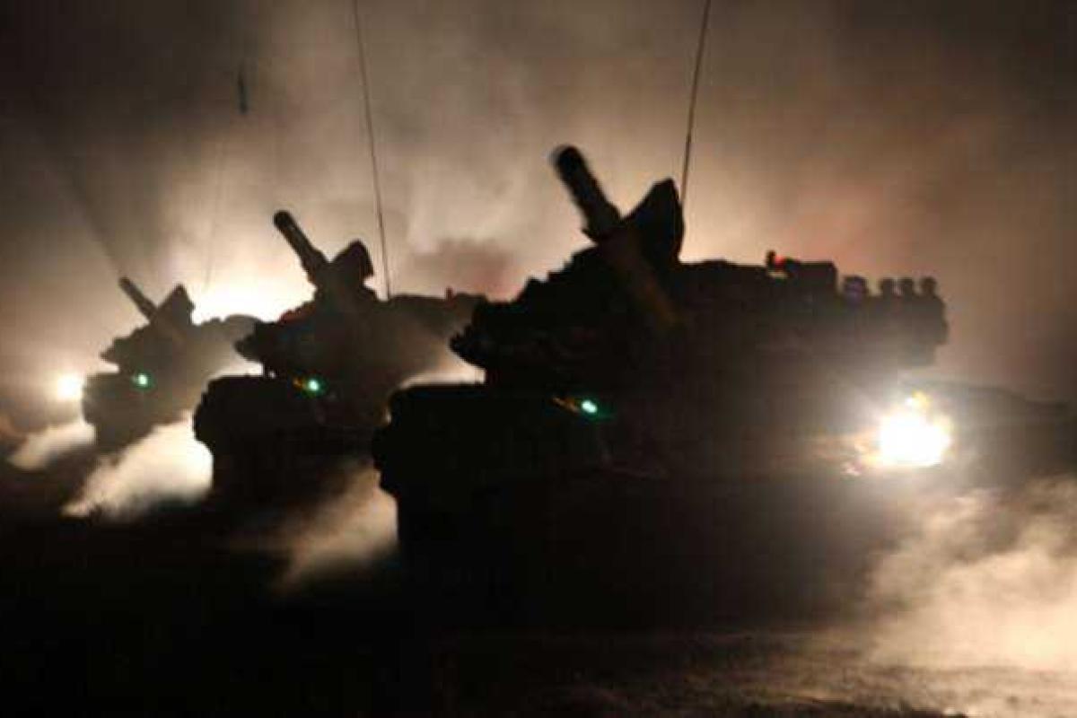 В Дебальцево российские подразделения приведены в боевую готовность В Дебальцево российские подразделения приведены в боевую готовность