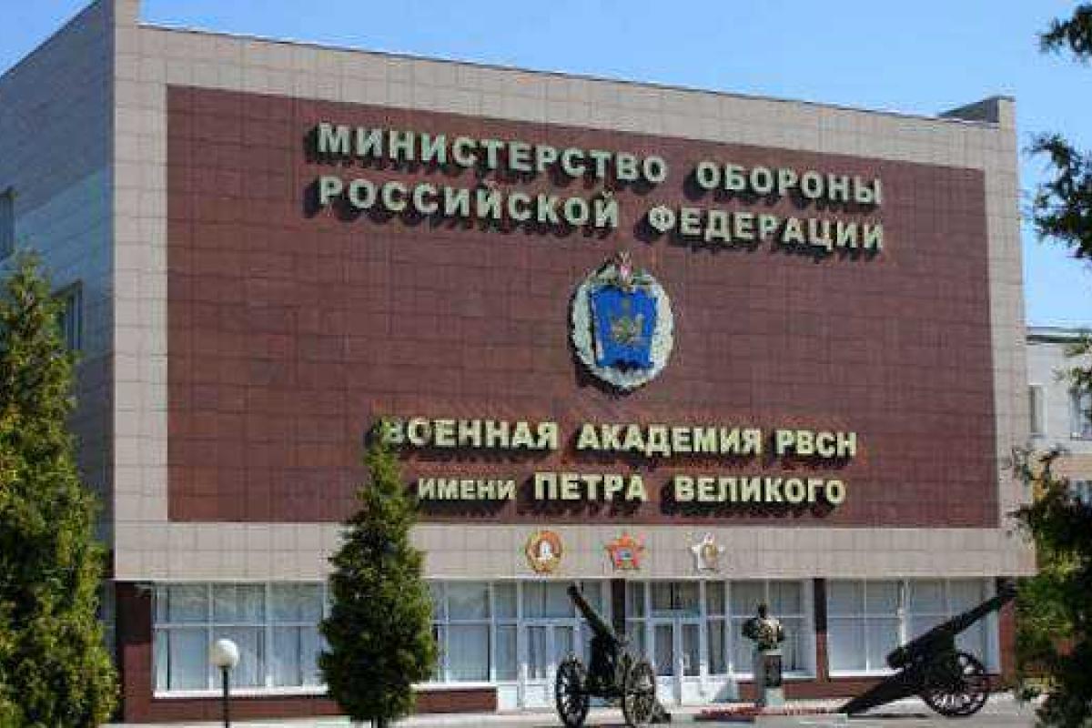 В России собираются создать бомбардировщик для ядерных ударов из космоса В России собираются создать бомбардировщик для ядерных ударов из космоса