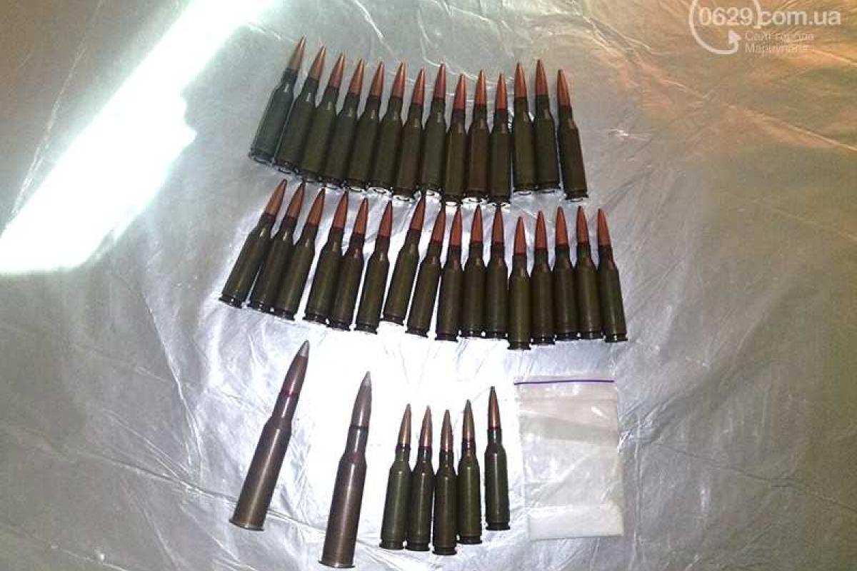 Мужчина собирался перевезти в собственном авто боеприпасы из Широкино