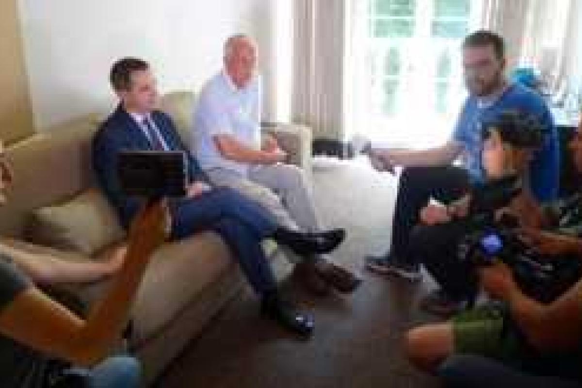 Марцин Рей: Россия хочет поссорить Украину с Польшей Марцин Рей: Россия хочет поссорить Украину с Польшей