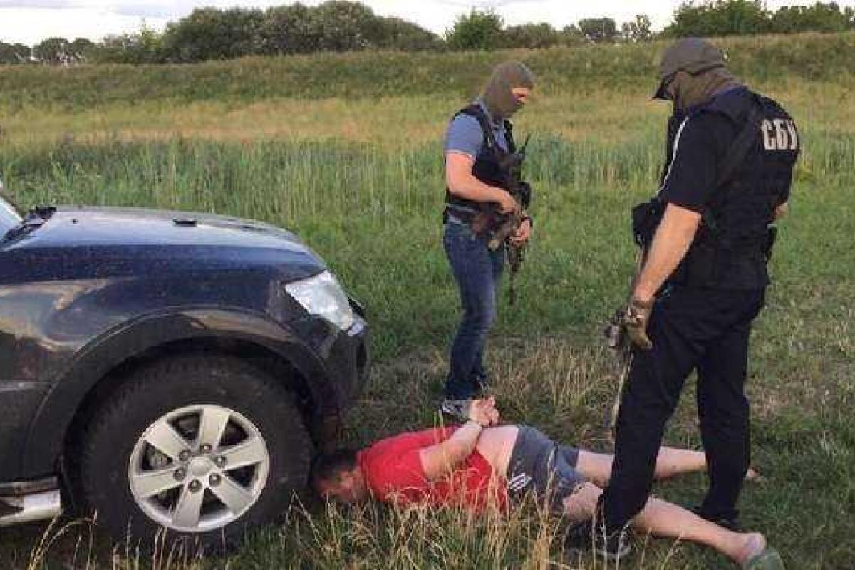 В Ровенской области идет масштабный обыск "янтарной мафии" В Ровенской области идет масштабный обыск "янтарной мафии"