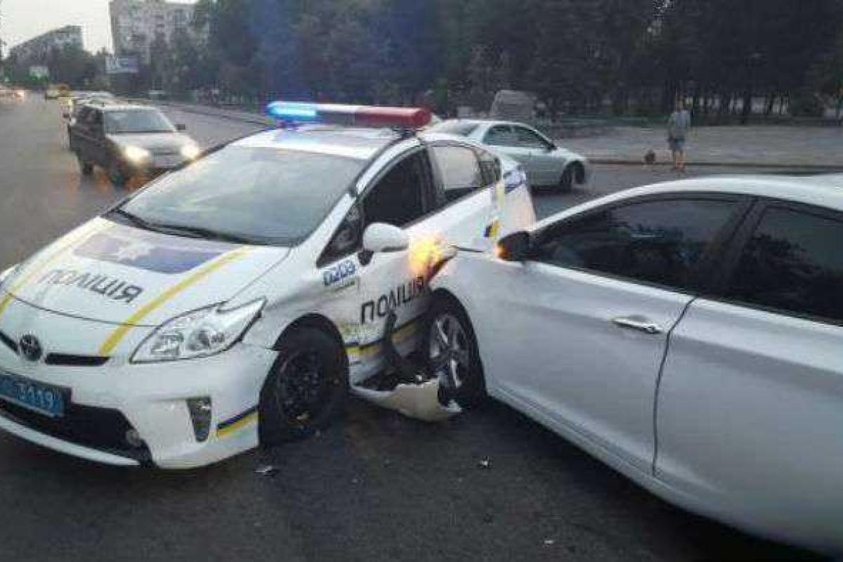 Киевские патрульные снова попали в ДТП Киевские патрульные снова попали в ДТП
