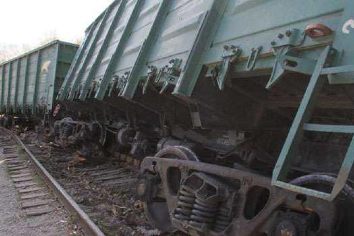 В России сошел с рельсов поезд с боеприпасами, выясняется причина аварии В России сошел с рельсов поезд с боеприпасами, выясняется причина аварии