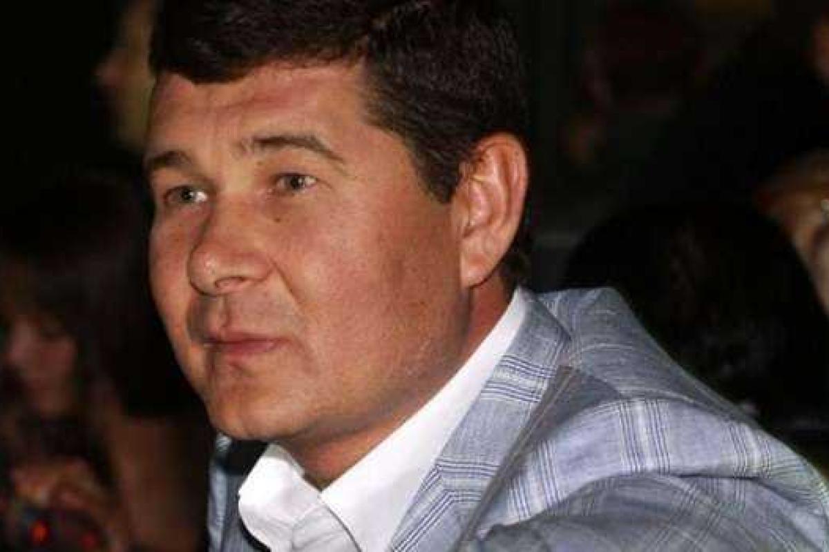 Сбежавший в РФ Онищенко попросил Геращенко отправить его в отпуск