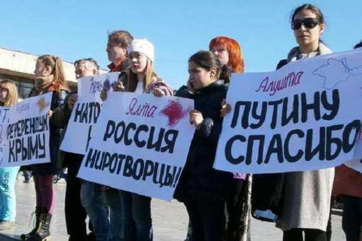 В Крыму полиция оккупантов избила местных предпринимателей В Крыму полиция оккупантов избила местных предпринимателей