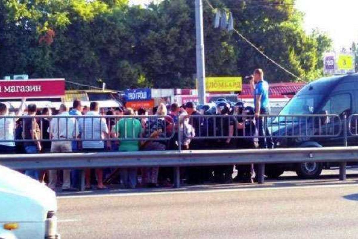 В Киеве протестуют владельцы МАФов: произошли столкновения, есть пострадавшие