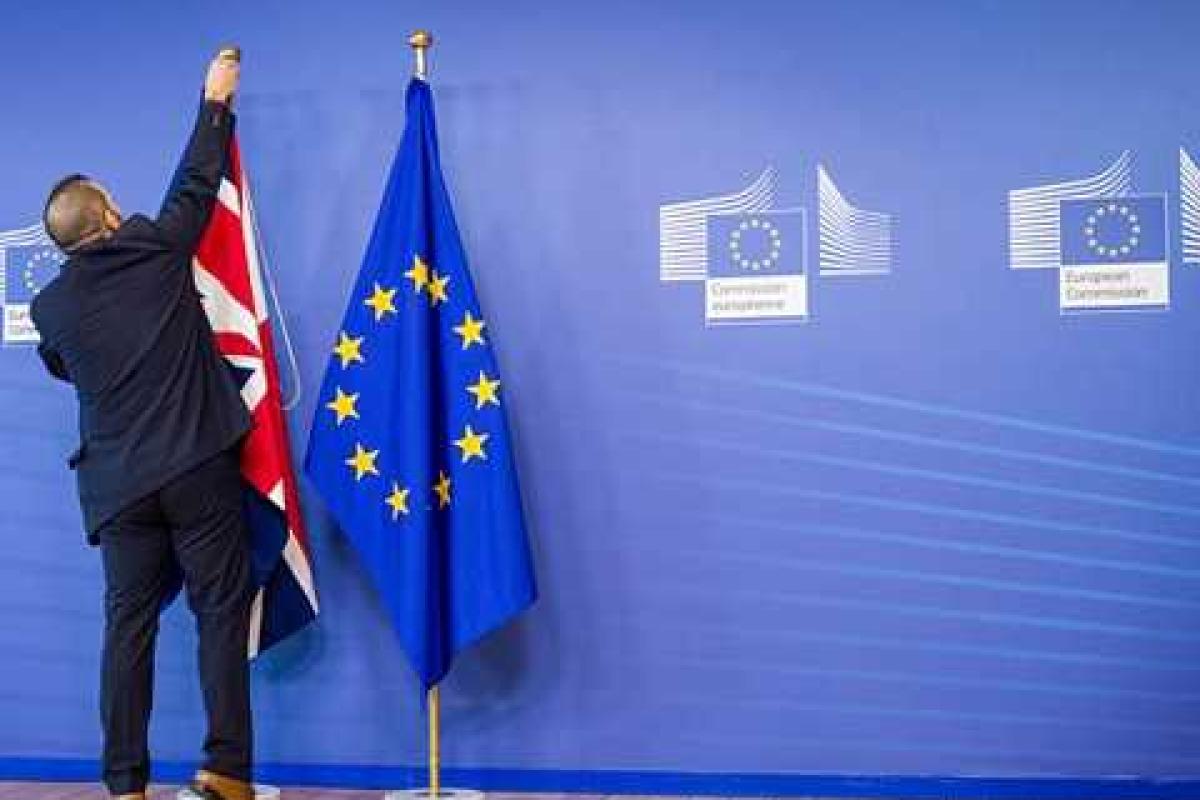 Повторный референдум в Британии проводить не будут Повторный референдум в Британии проводить не будут