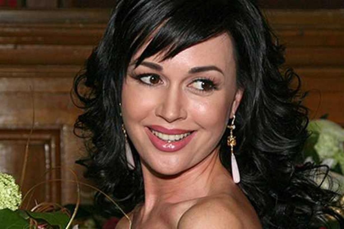 Анастасия Заворотнюк поразила фанатов необычным снимком Анастасия Заворотнюк поразила фанатов необычным снимком