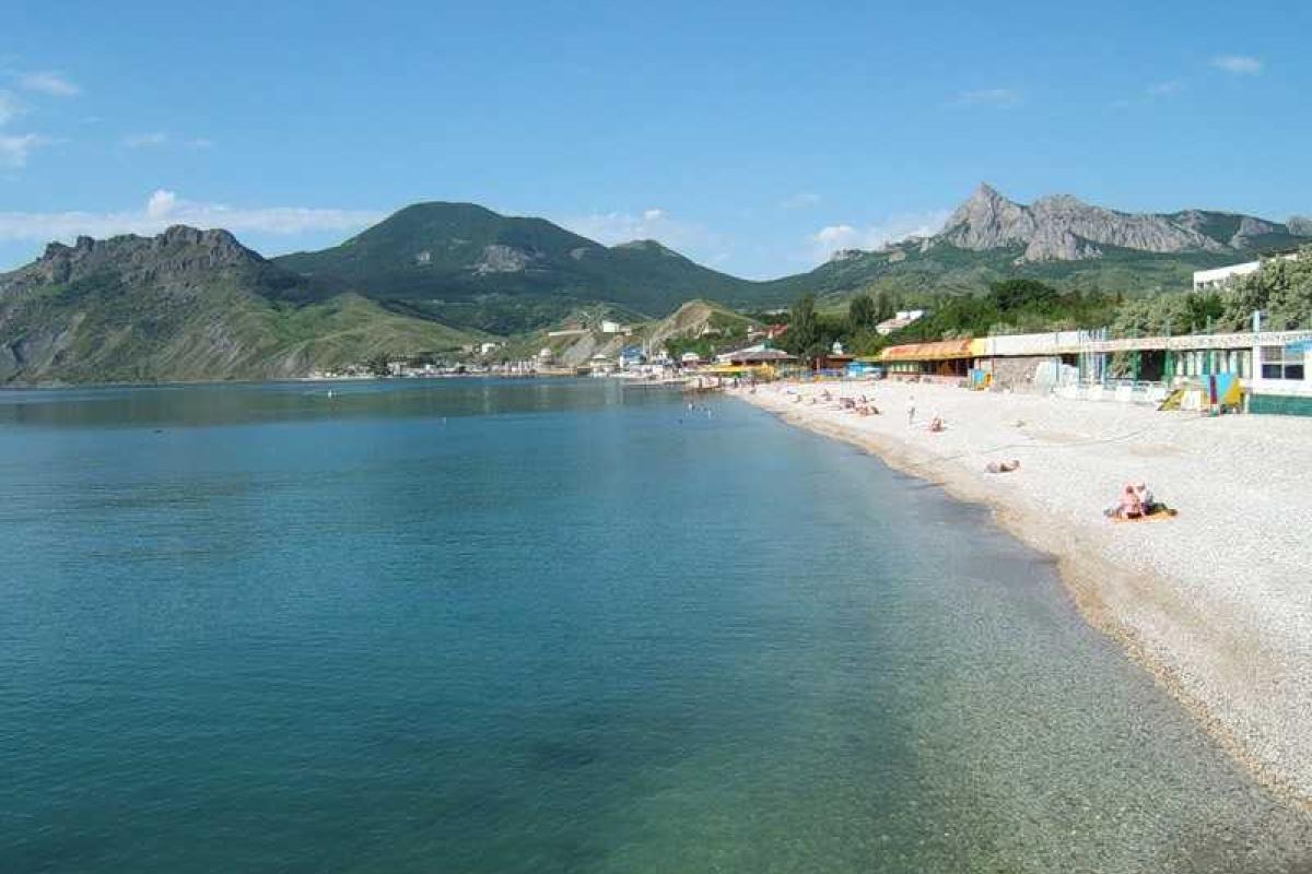 Туристы об отдыхе в Крыму: Грустно и тоскливо, народу мало Туристы об отдыхе в Крыму: Грустно и тоскливо, народу мало