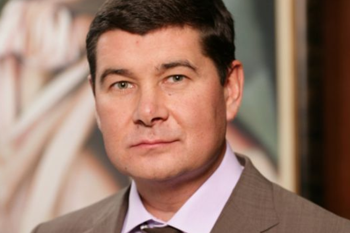 Обвиняемый депутат Онищенко оказался в Москве
