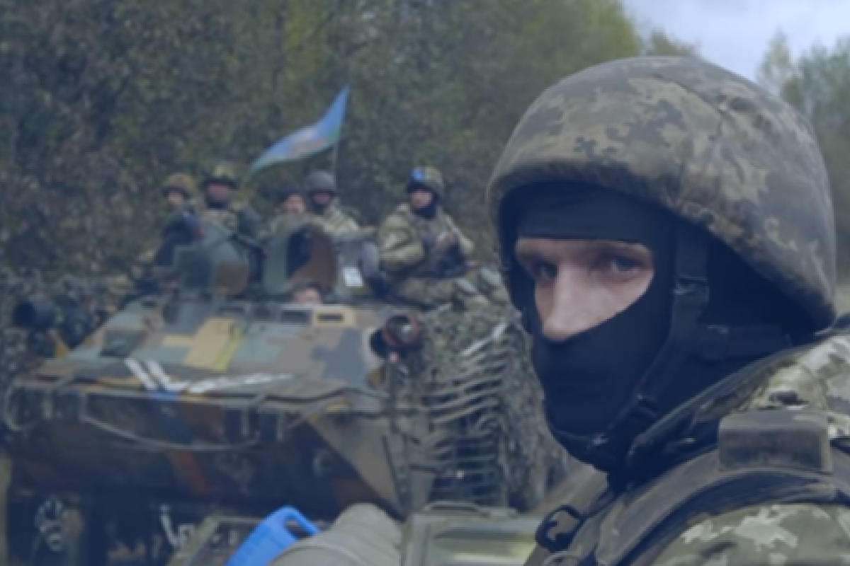 11-летняя девочка посвятила трогательное стихотворение украинским военным