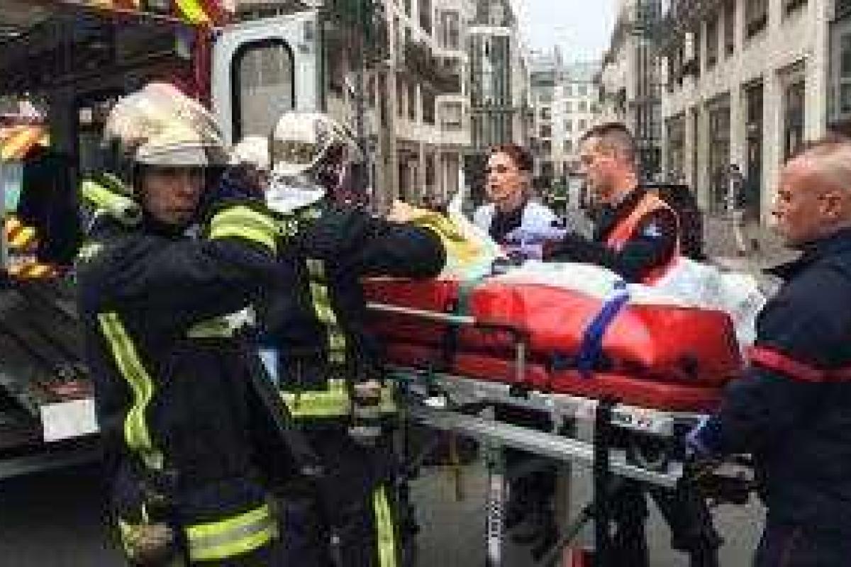 В Германии ситуация становится очень накаленной, полиция просит избегать общественных мест В Германии ситуация становится очень накаленной, полиция просит избегать общественных мест