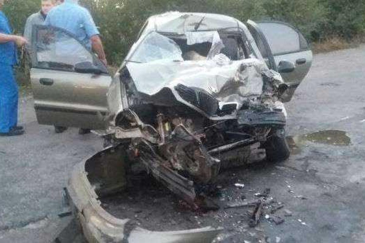Жуткое ДТП под Кривым Рогом: Lanos превратился в груду металла, трое погибших Жуткое ДТП под Кривым Рогом: Lanos превратился в груду металла, трое погибших