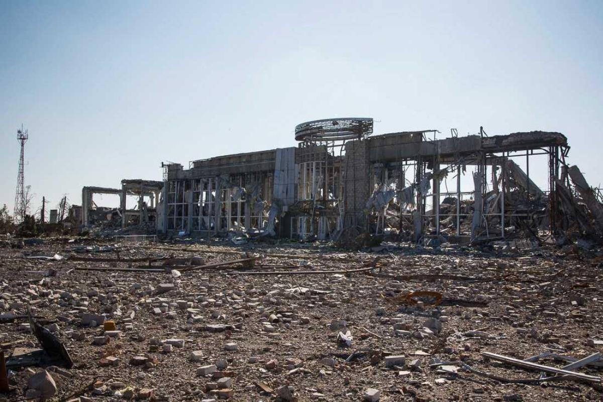 Футболист, перешедший на сторону «ЛНР», выжил после расстрела «сослуживцами» в аэропорту Луганска Футболист, перешедший на сторону «ЛНР», выжил после расстрела «сослуживцами» в аэропорту Луганска