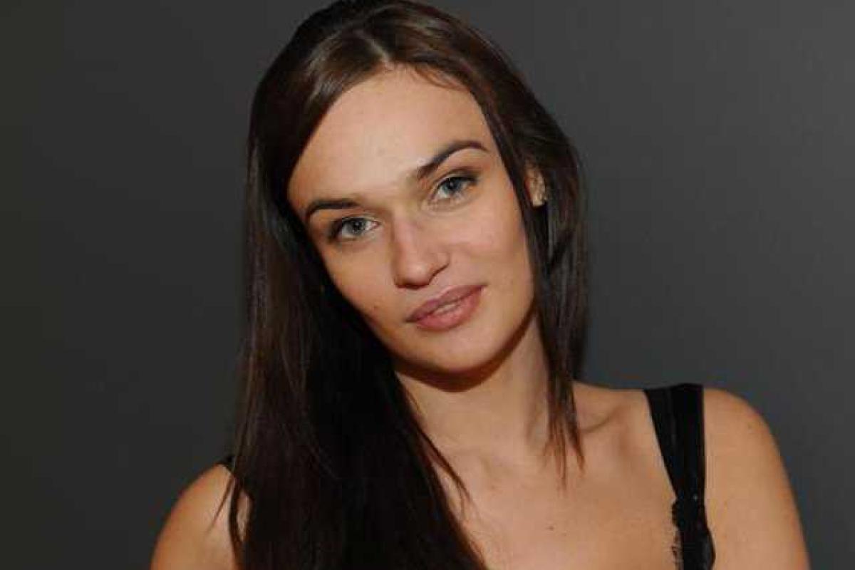 Алена Водонаева поделилась пикантным фото в купальнике