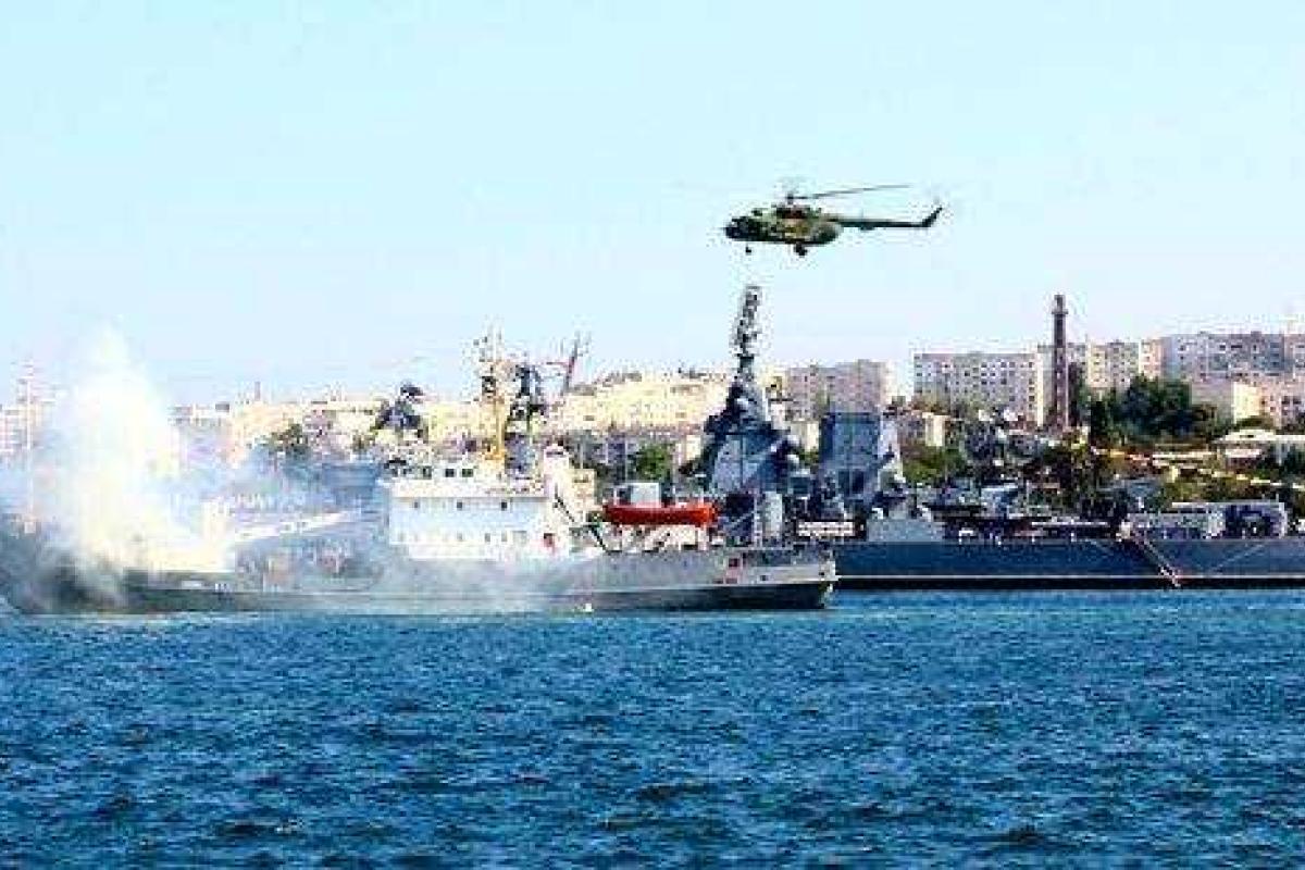 В Крыму оккупантам неймется: в Севастополе идут учения боевых кораблей, летает авиация, - журналист