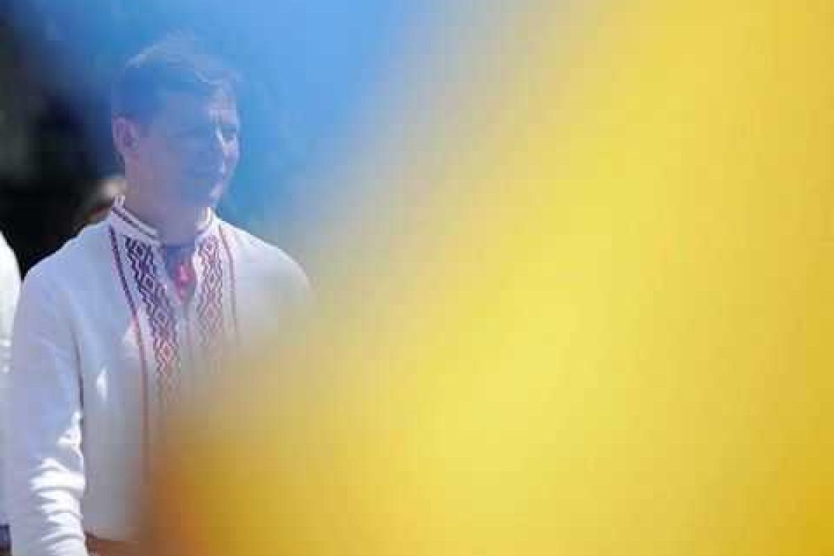 Ляшко поздравил украинцев с Днем государственного флага