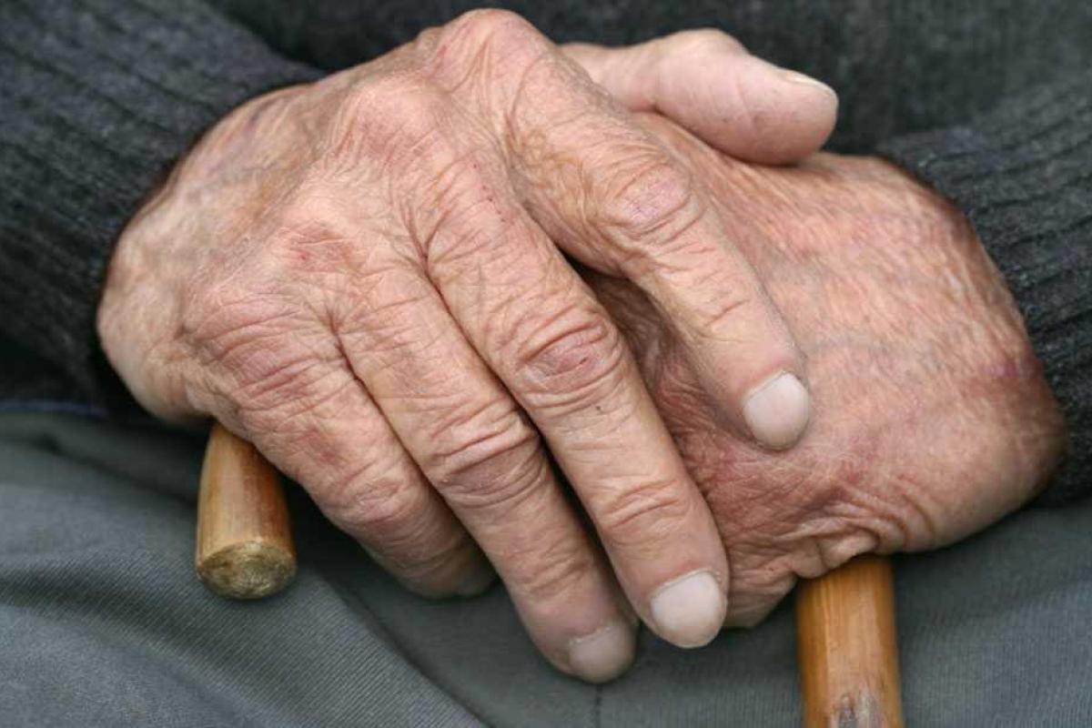 В туалете львовской поликлиники изнасиловали 77-летнего дедушку В туалете львовской поликлиники изнасиловали 77-летнего дедушку