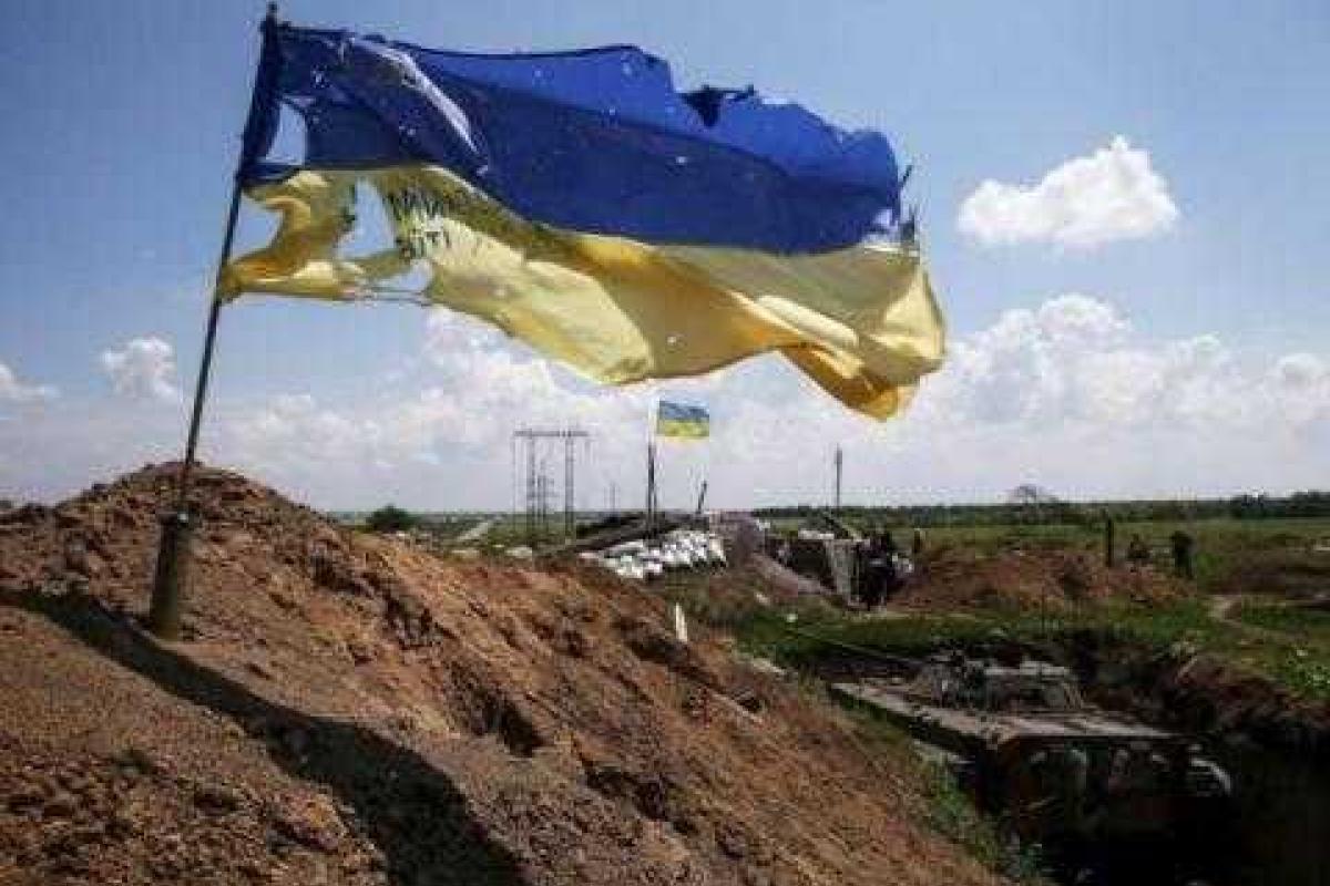 В зоне АТО за минувшие сутки 8 украинских бойцов получили ранения В зоне АТО за минувшие сутки 8 украинских бойцов получили ранения