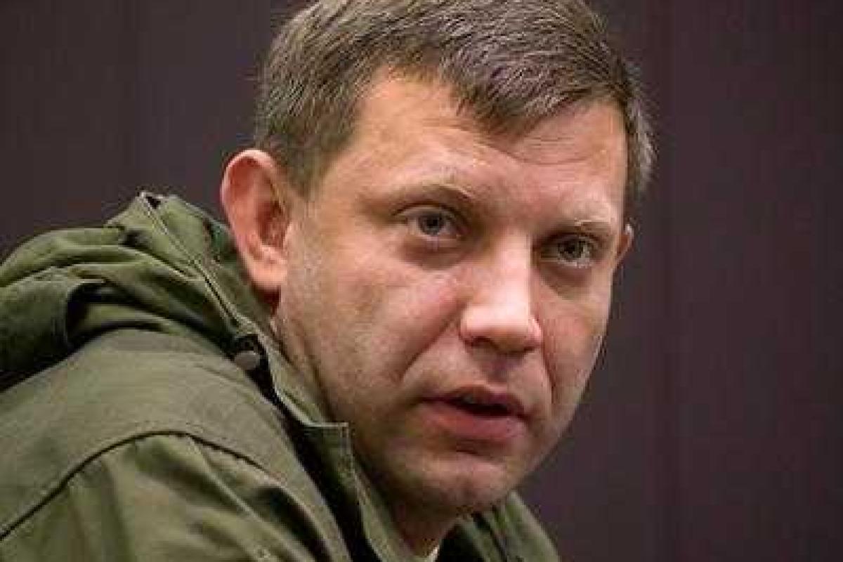 "Торговец куриными окорочками продолжает награждать сам себя" - Казанский о Захарченко 