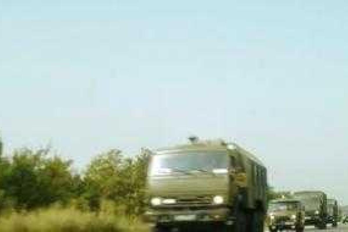 В Крыму сняли новое видео о перемещении российской военной техники В Крыму сняли новое видео о перемещении российской военной техники