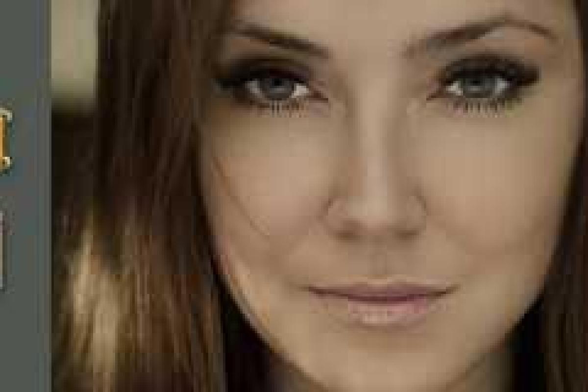 Мариупольский волонтер покинула город из-за угроз, - СМИ